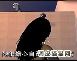 开云体育入口-
演了三次霍道夫 才因《重启》受关注 但因冒犯三叔宣传都不带他(图3) 开云